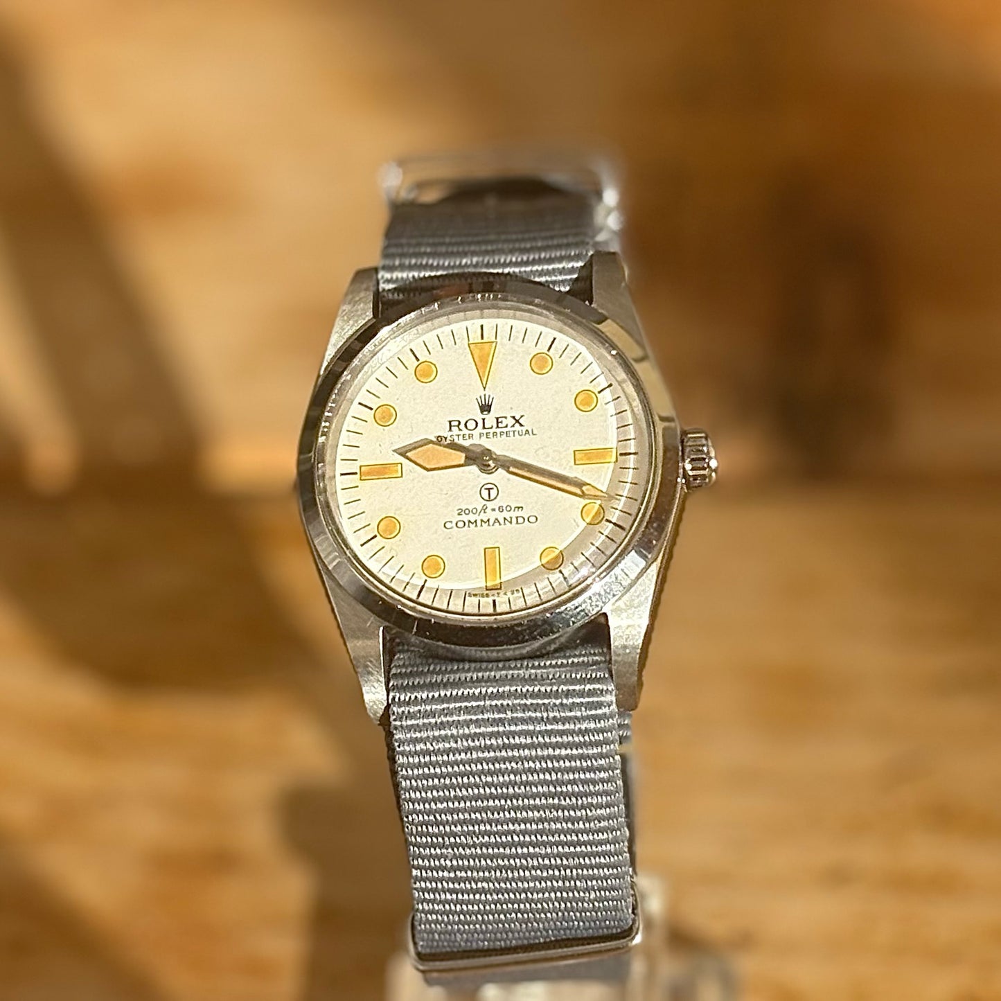 6426 Vintage Albino Commando