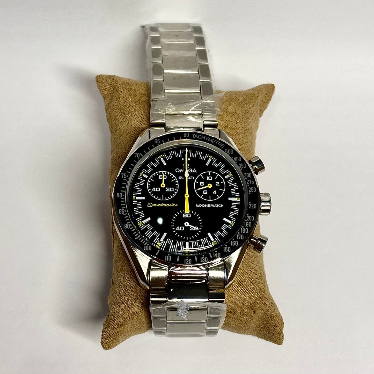 MoonMod Black And Yellow Concept