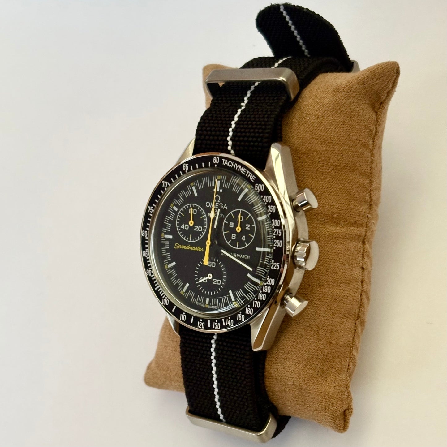 MoonMod Black And Yellow Concept