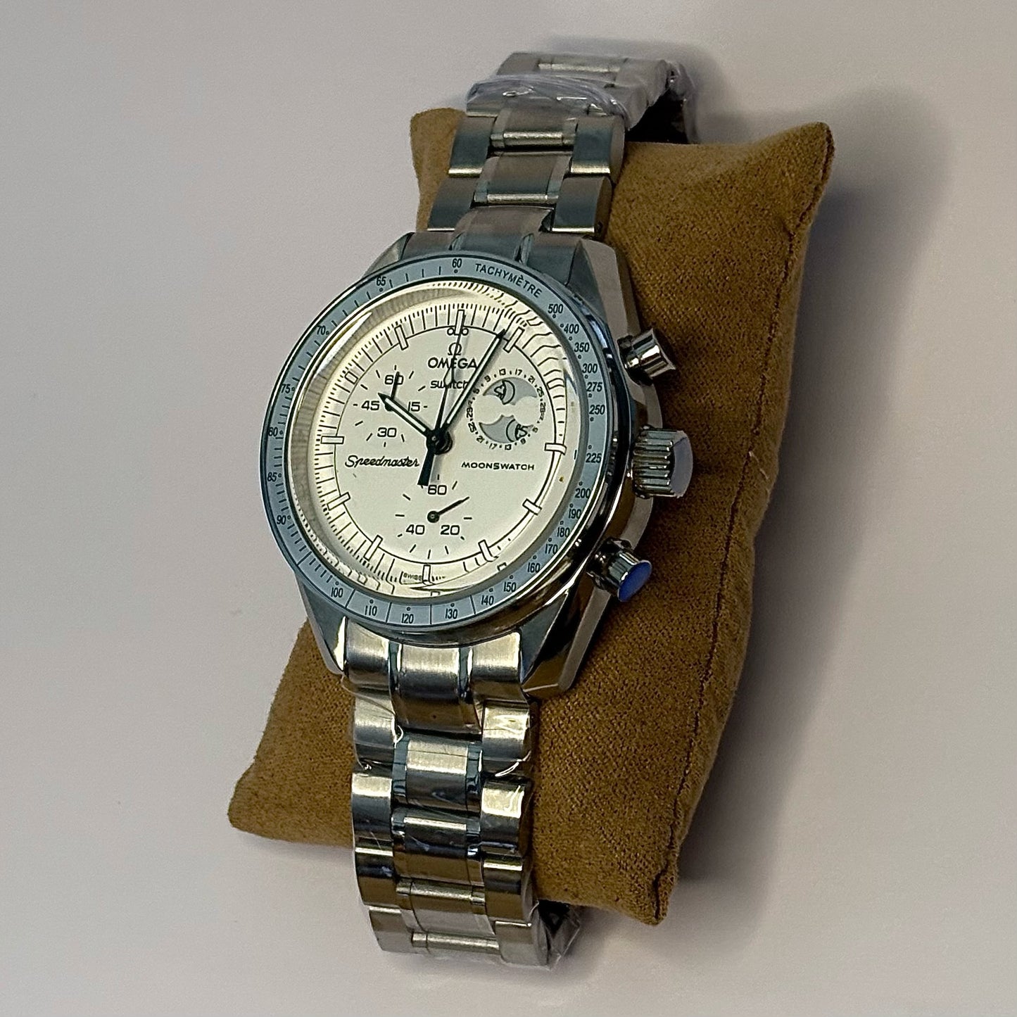 MoonMod Snoopy Moonphase In White Metal Moonswatch