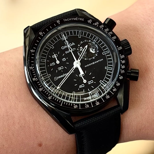 Moonmod Black Snoopy Moonphase with Black Case