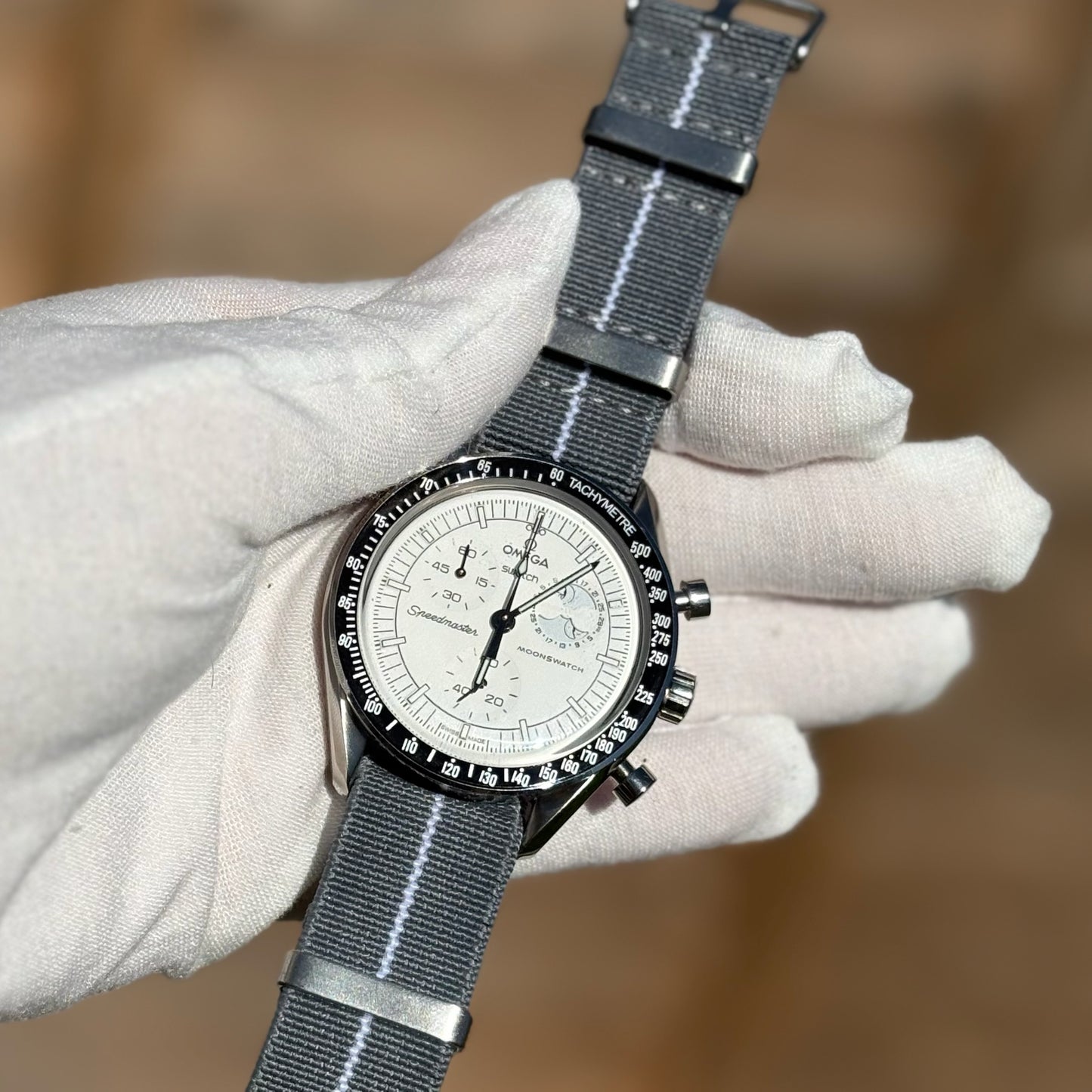 MoonMod Snoopy Moonphase In White