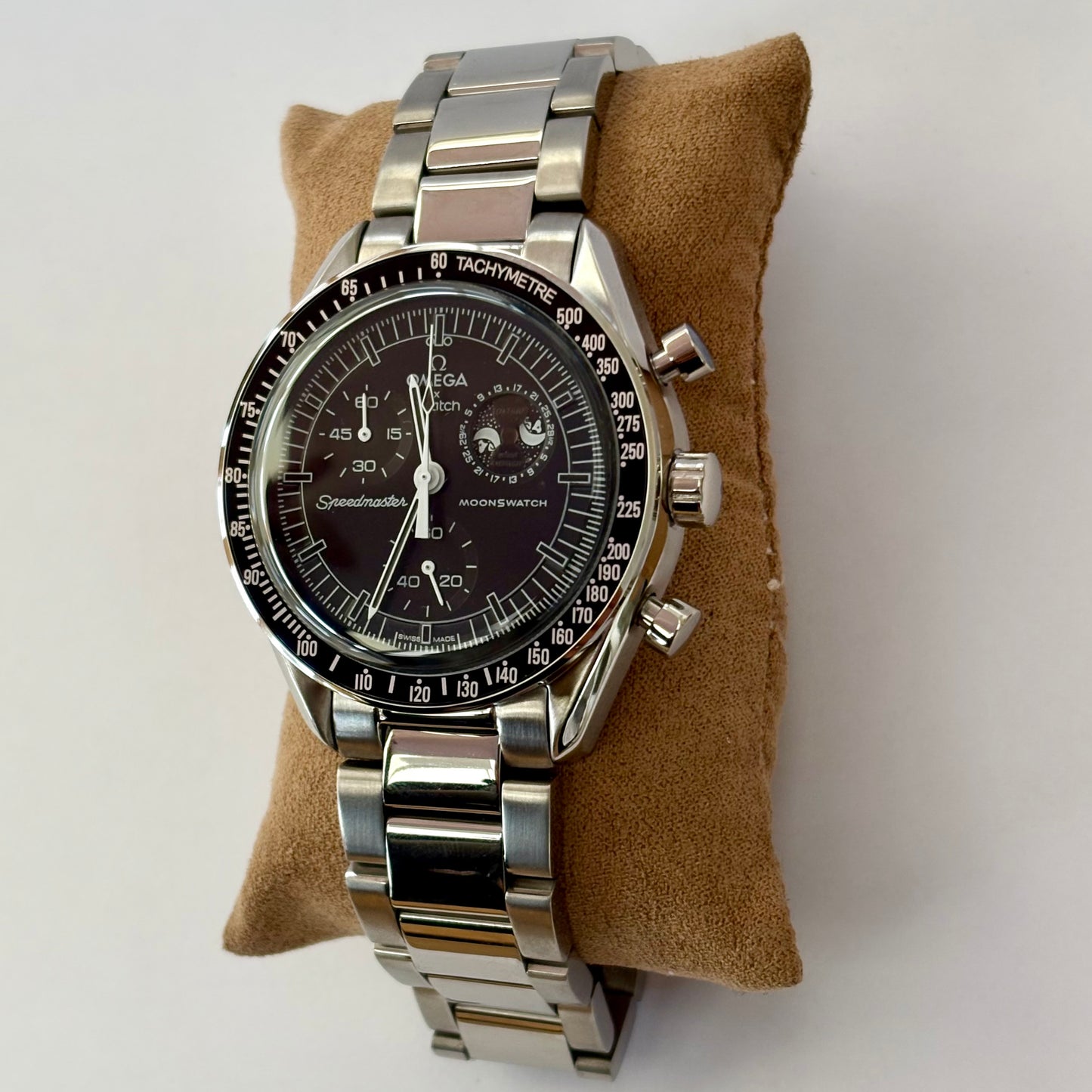 MoonMod Black Snoopy Moonphase Metal Moonswatch