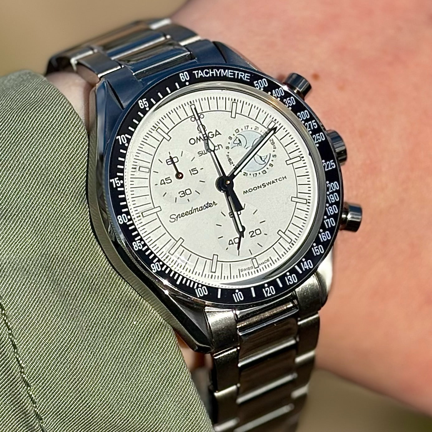 MoonMod Snoopy Moonphase In White