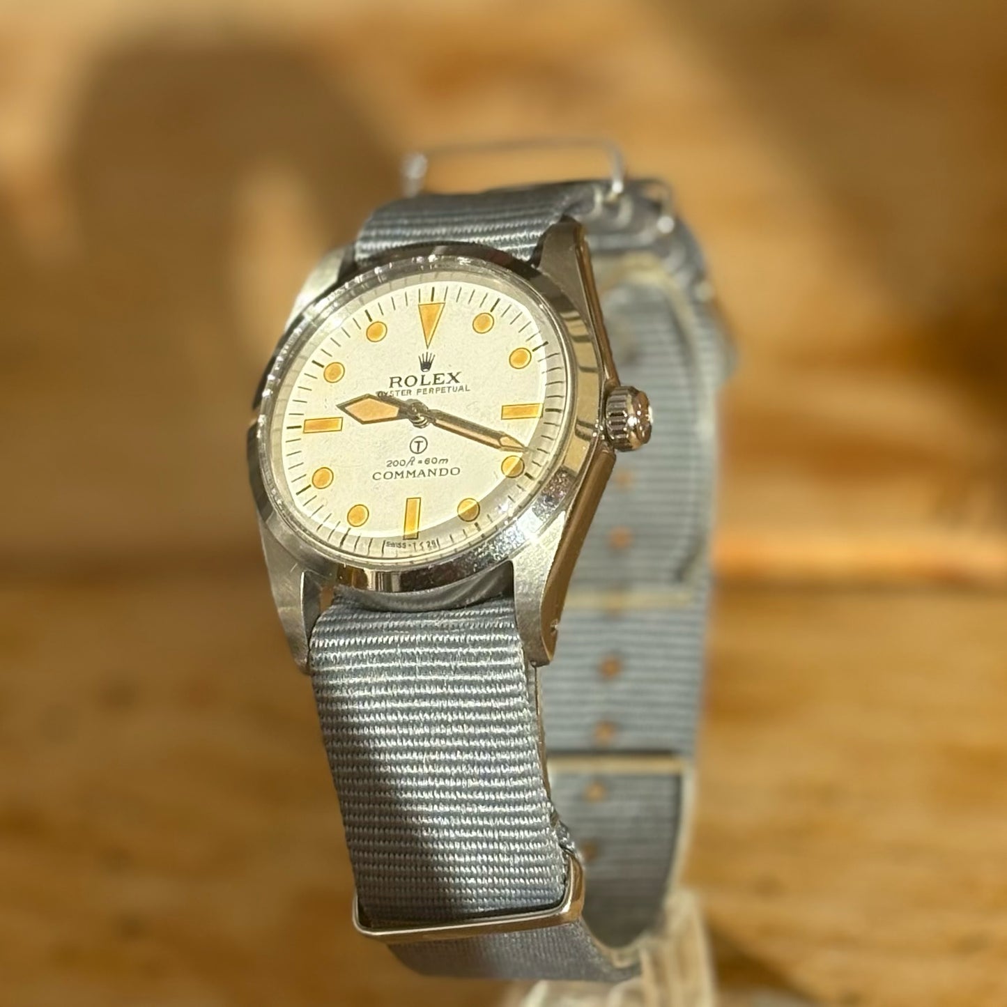 6426 Vintage Albino Commando