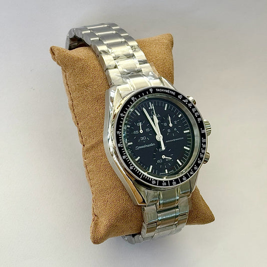 Mission to the moon decorated caseback