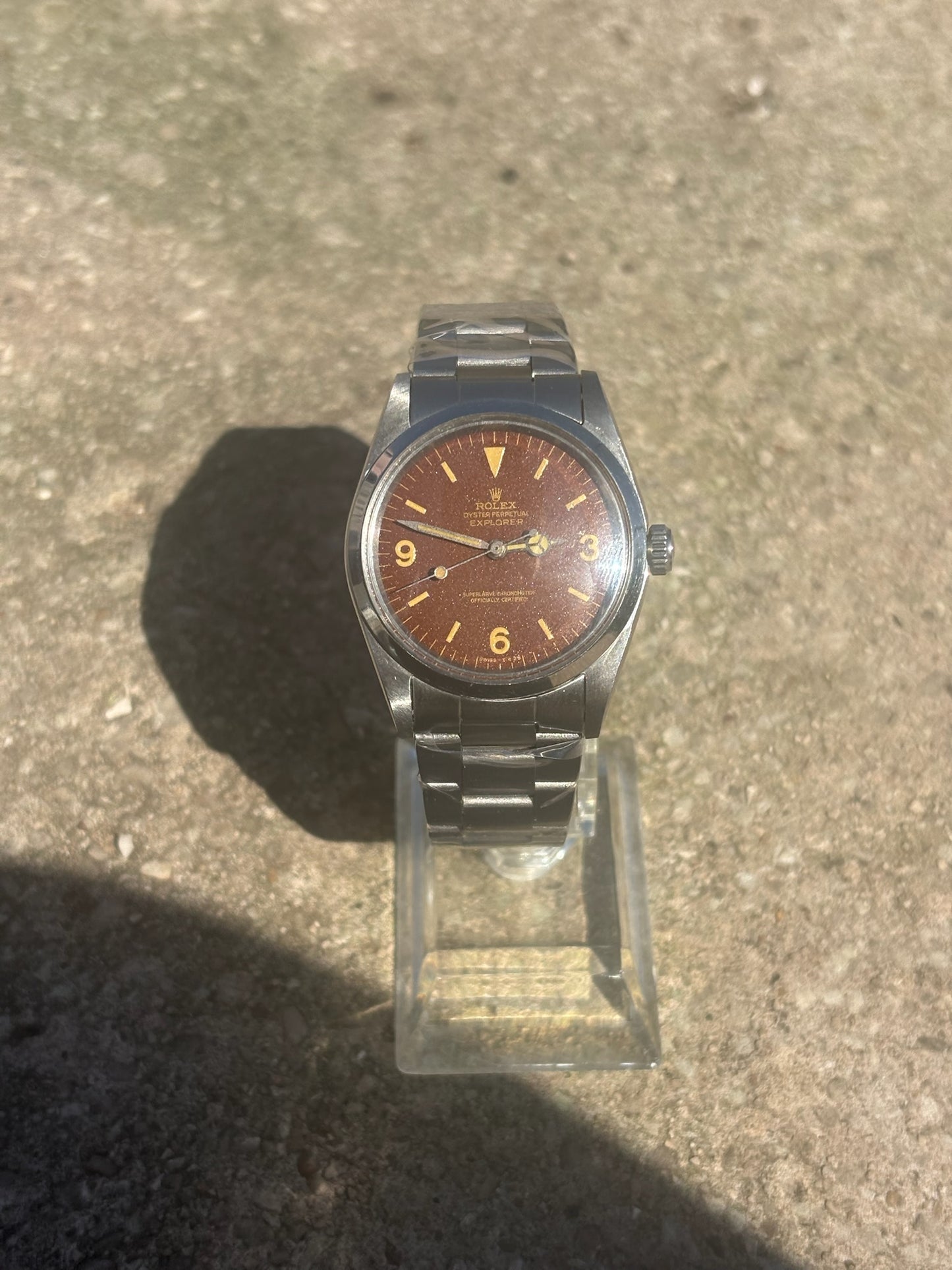 1016 Tropical Dial Vintage Explorer