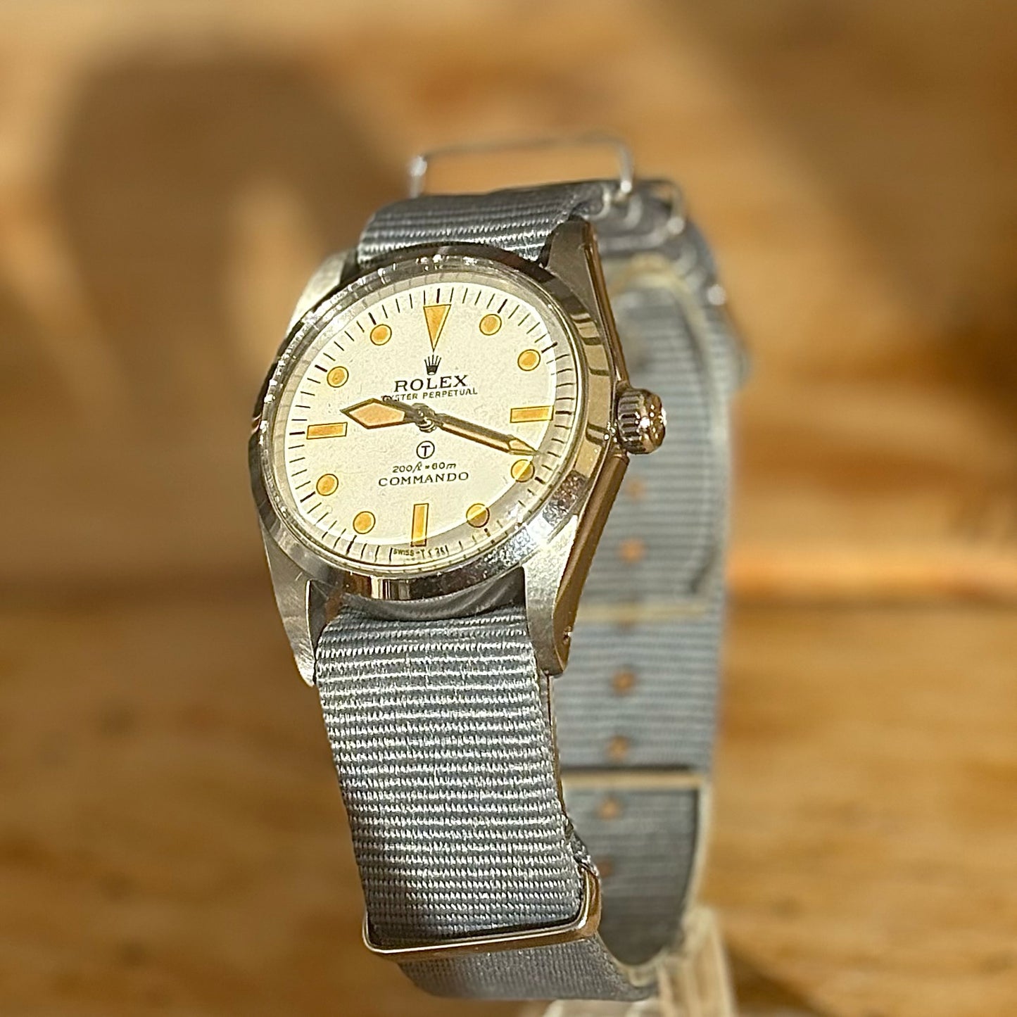 6426 Vintage Albino Commando