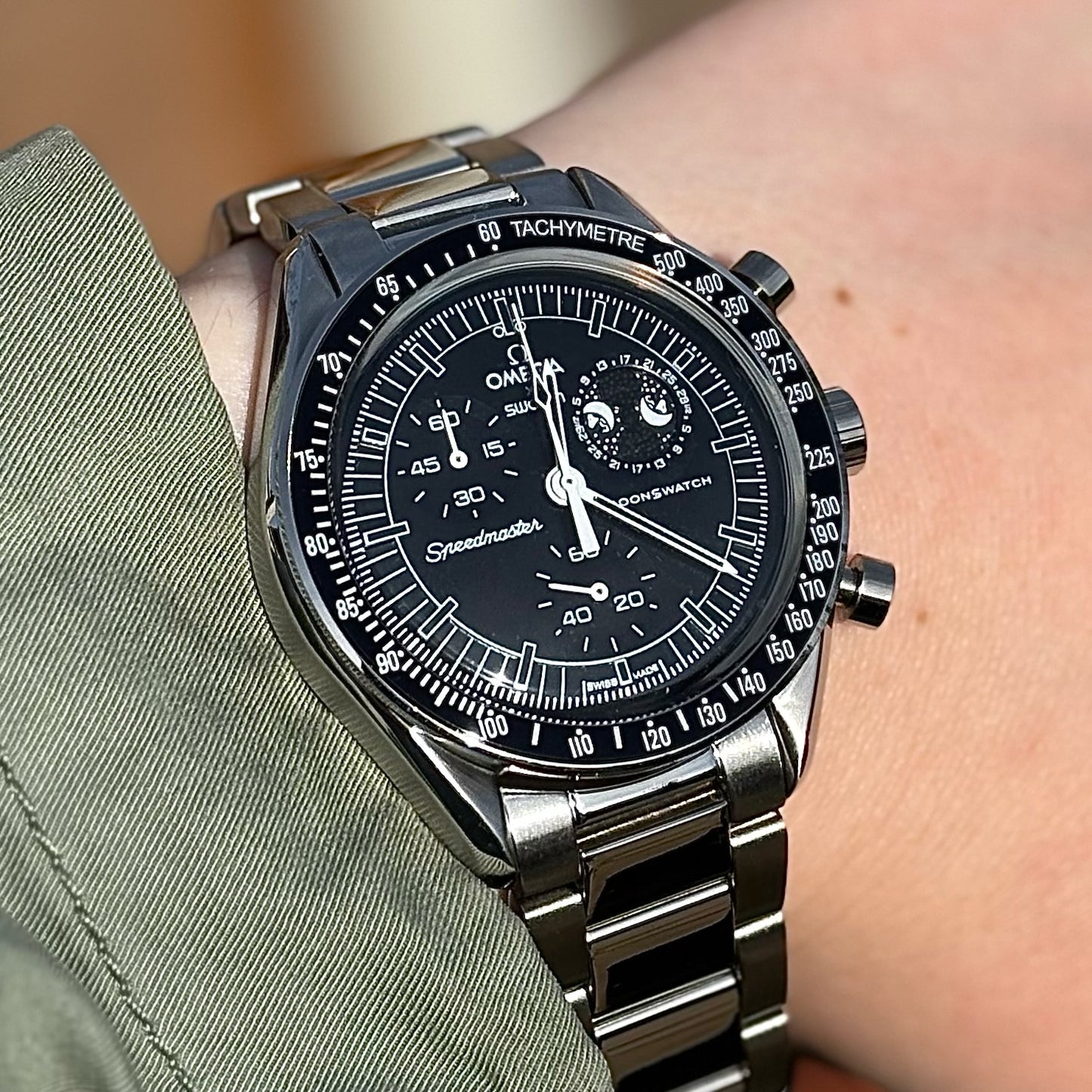 MoonMod Black Snoopy Moonphase Metal Moonswatch